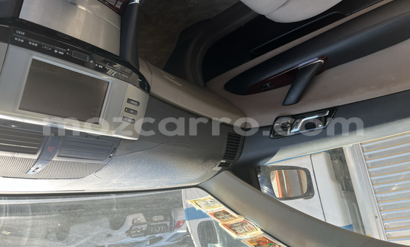 Tenga Tsaru Toyota Mark X Bhuruu Mota in Maputo in Maputo