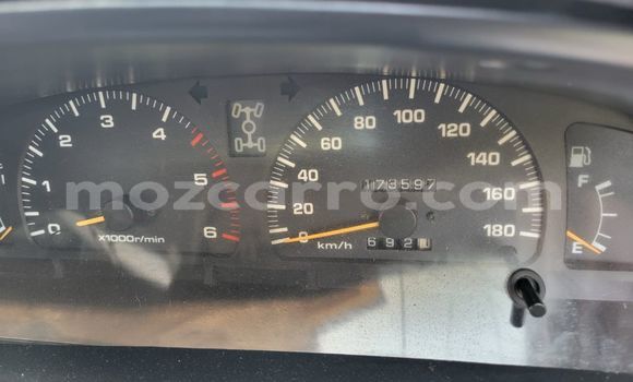 Tenga Tsaru Toyota Hilux Surf Bhuruu Mota in Maputo in Maputo Tenga Tsaru Toyota Hilux Surf Bhuruu Mota in Maputo in Maputo