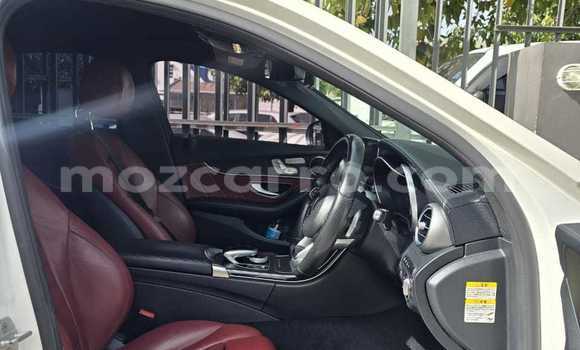 Buy Used Mercedes-Benz C250 coupe White Car in Maputo in Maputo Buy Used Mercedes-Benz C250 coupe White Car in Maputo in Maputo