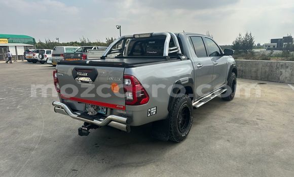 Nunua Ilio tumika Toyota Hilux Other Gari ndani ya Maputo nchini Maputo Nunua Ilio tumika Toyota Hilux Other Gari ndani ya Maputo nchini Maputo