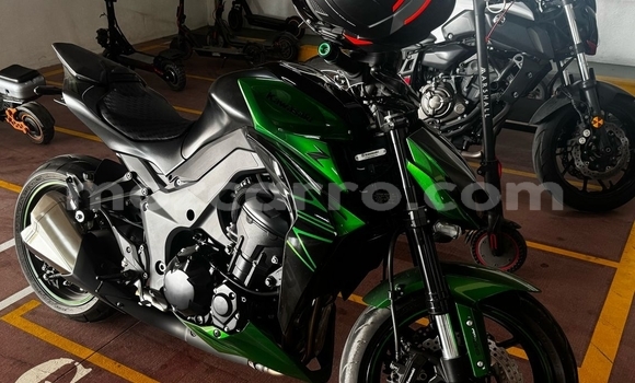 Buy Used Kawasaki Z 1000 Green Bike in Maputo in Maputo