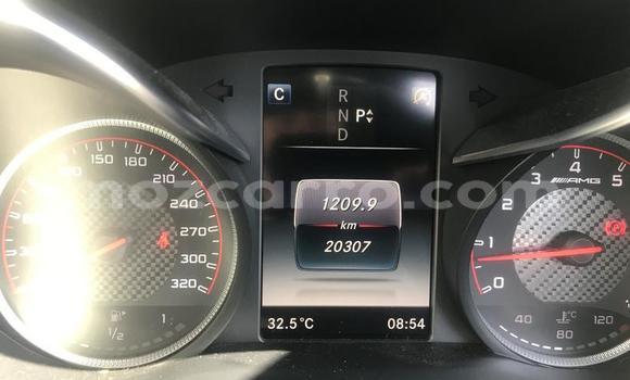 Tenga Tsaru Mercedes‒Benz C-klasse AMG Zvimwe Mota in Gilé in Zambezia Tenga Tsaru Mercedes‒Benz C-klasse AMG Zvimwe Mota in Gilé in Zambezia