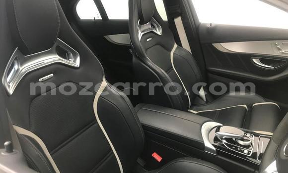 Tenga Tsaru Mercedes‒Benz C-klasse AMG Zvimwe Mota in Gilé in Zambezia Tenga Tsaru Mercedes‒Benz C-klasse AMG Zvimwe Mota in Gilé in Zambezia