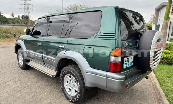 Buy Used Toyota Land Cruiser Prado Green Car in Maputo in Maputo Buy Used Toyota Land Cruiser Prado Green Car in Maputo in Maputo