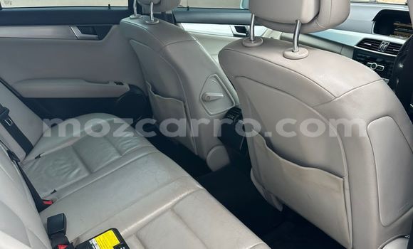 Nunua Ilio tumika Mercedes-Benz C180 coupe Nyeupe Gari ndani ya Maputo nchini Maputo Nunua Ilio tumika Mercedes-Benz C180 coupe Nyeupe Gari ndani ya Maputo nchini Maputo