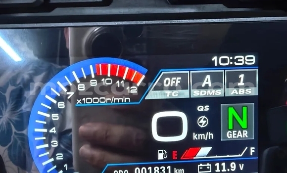 Comprar Usado Suzuki V-Strom Bege Moto em Maputo em Maputo Comprar Usado Suzuki V-Strom Bege Moto em Maputo em Maputo