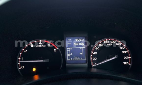 Nunua Ilio tumika Isuzu D-MAX Nyeupe Gari ndani ya Maputo nchini Maputo Nunua Ilio tumika Isuzu D-MAX Nyeupe Gari ndani ya Maputo nchini Maputo