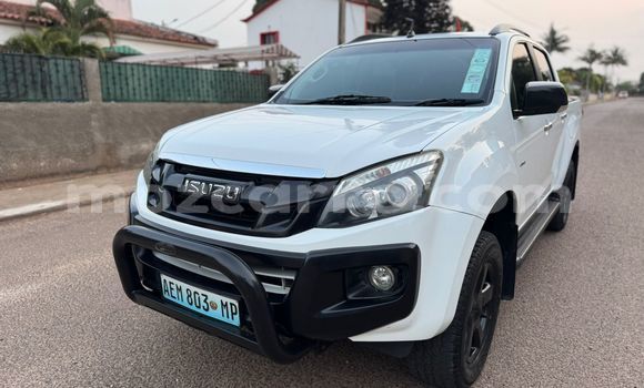 Nunua Ilio tumika Isuzu D-MAX Nyeupe Gari ndani ya Maputo nchini Maputo Nunua Ilio tumika Isuzu D-MAX Nyeupe Gari ndani ya Maputo nchini Maputo