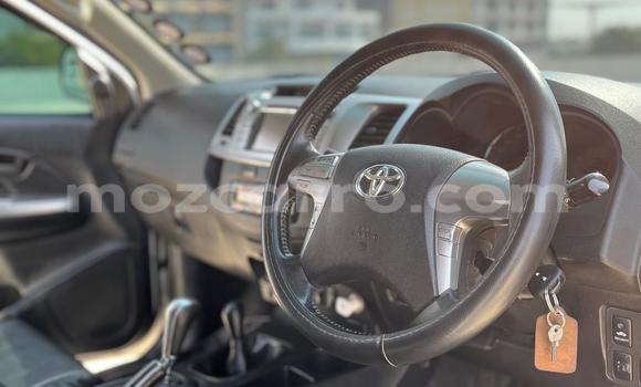 Tenga Tsaru Toyota Hilux Chena Mota in Maputo in Maputo Tenga Tsaru Toyota Hilux Chena Mota in Maputo in Maputo