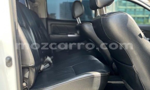 Tenga Tsaru Toyota Hilux Chena Mota in Maputo in Maputo Tenga Tsaru Toyota Hilux Chena Mota in Maputo in Maputo