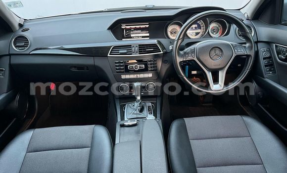 Tenga Tsaru Mercedes-Benz C180 coupe Other Mota in Maputo in Maputo Tenga Tsaru Mercedes-Benz C180 coupe Other Mota in Maputo in Maputo