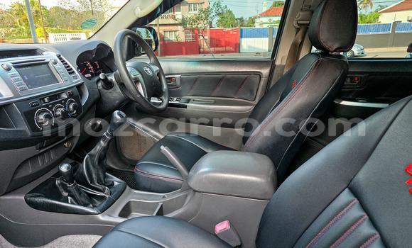 Comprar Usado Toyota Hilux Branco Carro em Maputo em Maputo Comprar Usado Toyota Hilux Branco Carro em Maputo em Maputo