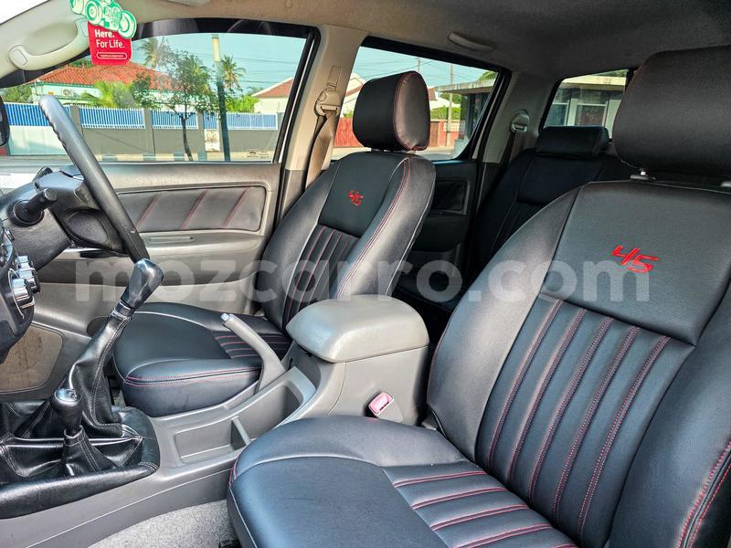 Big with watermark toyota hilux maputo maputo 39527