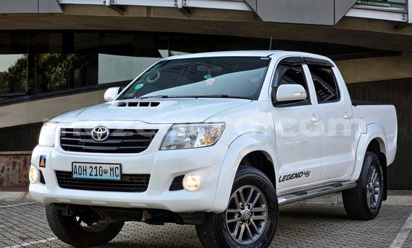 Comprar Usado Toyota Hilux Branco Carro em Maputo em Maputo Comprar Usado Toyota Hilux Branco Carro em Maputo em Maputo
