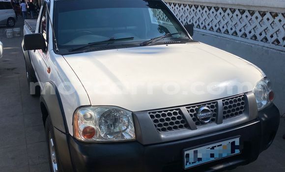 Comprar Usado Nissan Hardbody Branco Carro em Maputo em Maputo Comprar Usado Nissan Hardbody Branco Carro em Maputo em Maputo