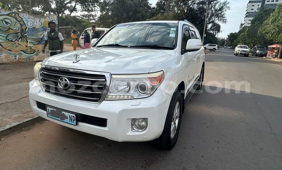 Tenga Itsva Toyota Land Cruiser Chena Mota in Maputo in Maputo