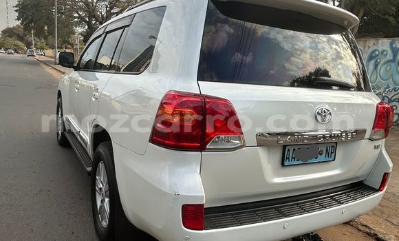 Buy New Toyota Land Cruiser White Car in Maputo in Maputo Buy New Toyota Land Cruiser White Car in Maputo in Maputo