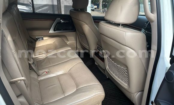 Buy New Toyota Land Cruiser White Car in Maputo in Maputo Buy New Toyota Land Cruiser White Car in Maputo in Maputo