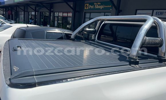 Tenga Tsaru Toyota Hilux Chena Mota in Maputo in Maputo Tenga Tsaru Toyota Hilux Chena Mota in Maputo in Maputo