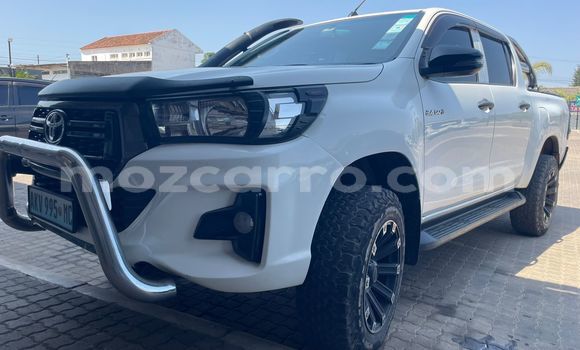 Tenga Tsaru Toyota Hilux Chena Mota in Maputo in Maputo Tenga Tsaru Toyota Hilux Chena Mota in Maputo in Maputo