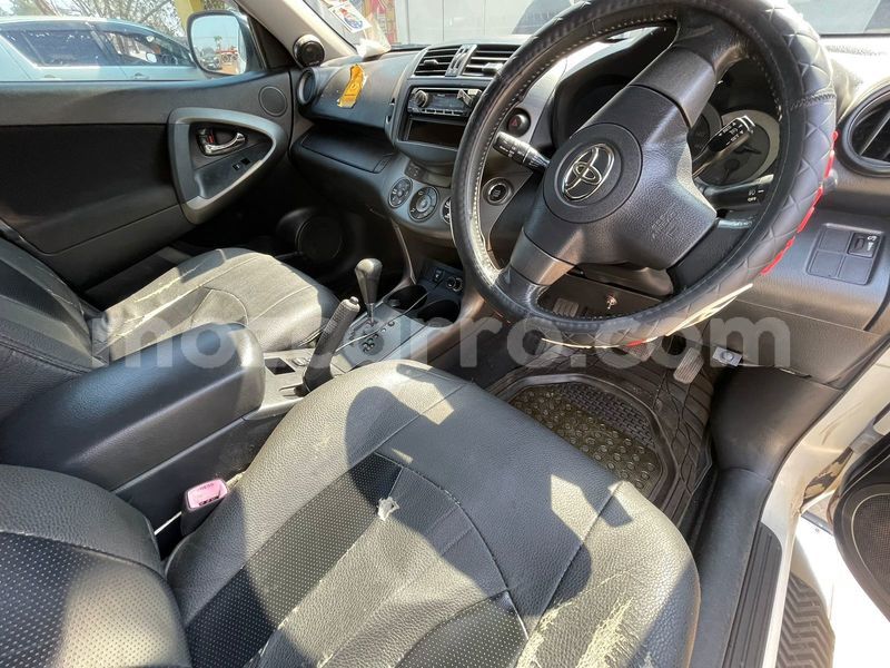 Big with watermark toyota rav4 maputo maputo 39542