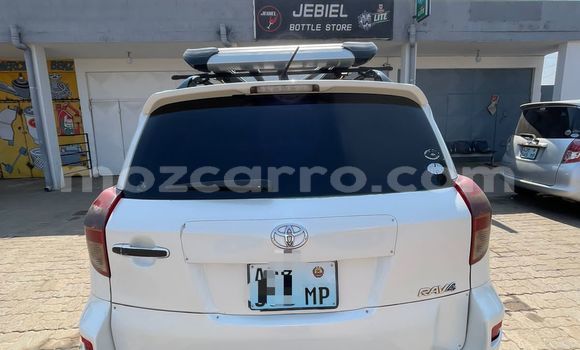 Comprar Usado Toyota RAV4 Branco Carro em Maputo em Maputo Comprar Usado Toyota RAV4 Branco Carro em Maputo em Maputo