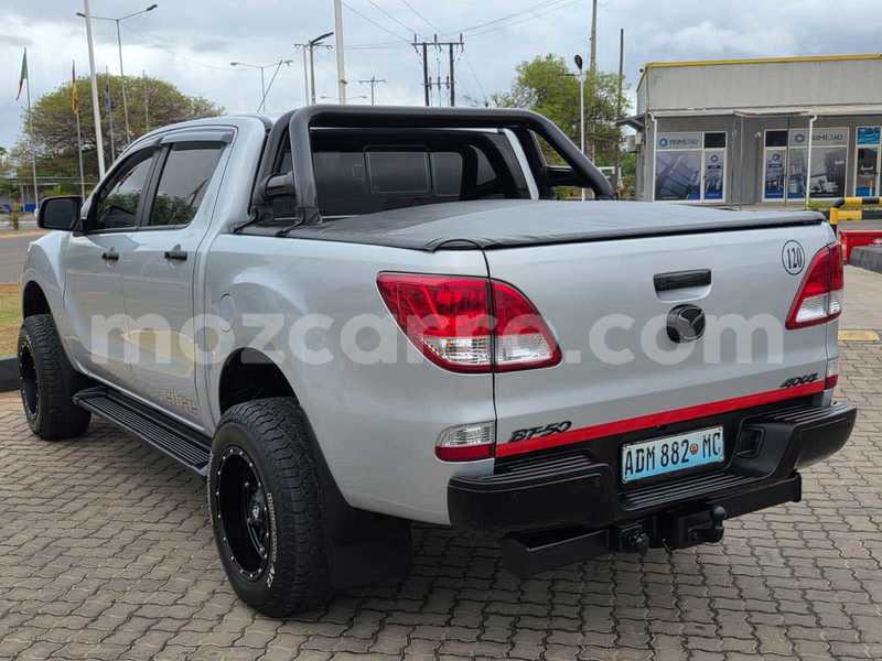 Big with watermark mazda bt 50 maputo maputo 39554