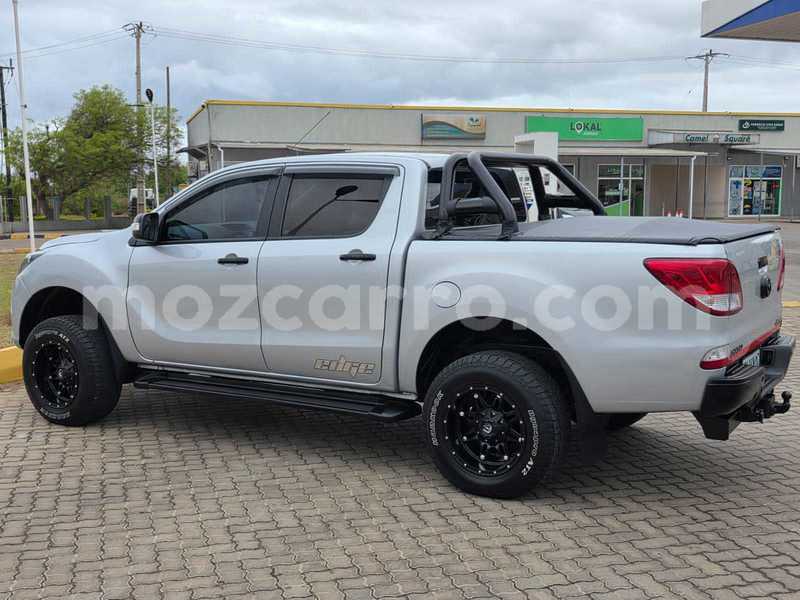 Big with watermark mazda bt 50 maputo maputo 39554