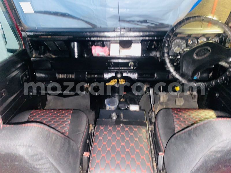Big with watermark land rover defender maputo maputo 39556