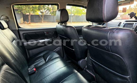 Nunua Mpya Toyota Hilux Nyeupe Gari ndani ya Maputo nchini Maputo Nunua Mpya Toyota Hilux Nyeupe Gari ndani ya Maputo nchini Maputo