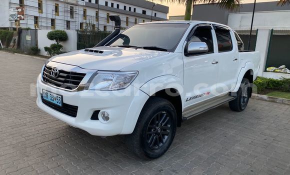 Buy Used Toyota Hilux White Car in Maputo in Maputo Buy Used Toyota Hilux White Car in Maputo in Maputo