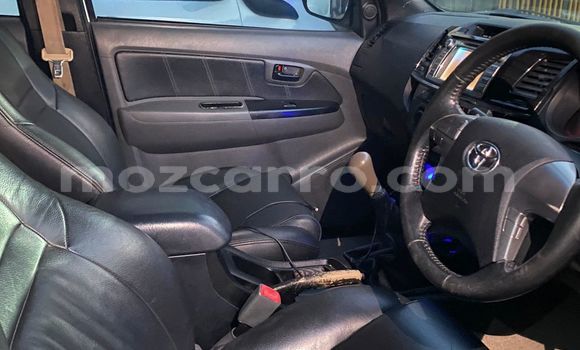 Buy Used Toyota Hilux White Car in Maputo in Maputo Buy Used Toyota Hilux White Car in Maputo in Maputo