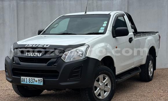 Buy Used Isuzu D-MAX White Car in Maputo in Maputo Buy Used Isuzu D-MAX White Car in Maputo in Maputo