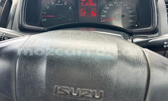 Nunua Ilio tumika Isuzu D-MAX Nyeupe Gari ndani ya Maputo nchini Maputo Nunua Ilio tumika Isuzu D-MAX Nyeupe Gari ndani ya Maputo nchini Maputo