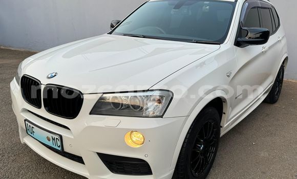 Nunua Ilio tumika BMW X3 Nyeupe Gari ndani ya Maputo nchini Maputo