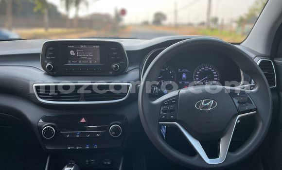Buy Used Hyundai Tucson Red Car in Maputo in Maputo Buy Used Hyundai Tucson Red Car in Maputo in Maputo