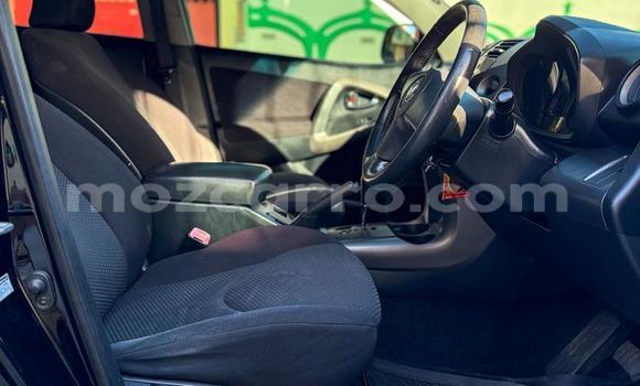 Nunua Ilio tumika Toyota RAV4 Nyeusi Gari ndani ya Maputo nchini Maputo Nunua Ilio tumika Toyota RAV4 Nyeusi Gari ndani ya Maputo nchini Maputo