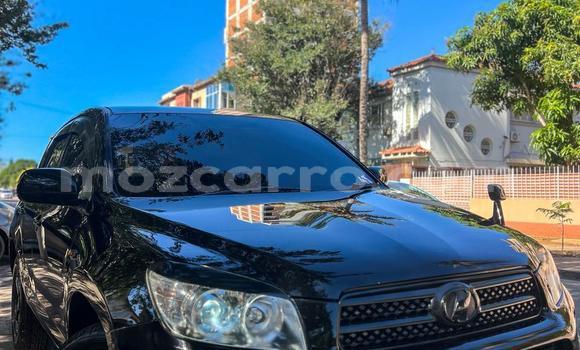 Nunua Ilio tumika Toyota RAV4 Nyeusi Gari ndani ya Maputo nchini Maputo Nunua Ilio tumika Toyota RAV4 Nyeusi Gari ndani ya Maputo nchini Maputo