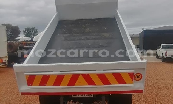 Comprar Usado Nissan UD Branco Caminhão em Maputo em Maputo Comprar Usado Nissan UD Branco Caminhão em Maputo em Maputo