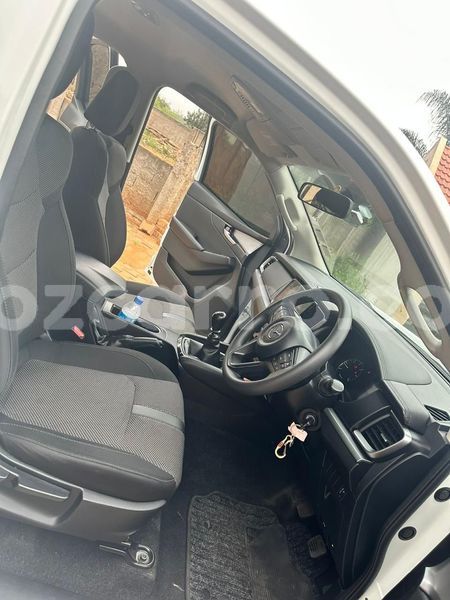 Big with watermark mazda bt 50 maputo maputo 39618