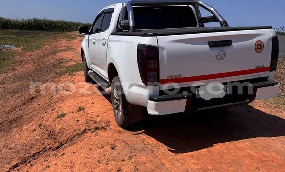 Buy Used Mazda BT-50 White Car in Maputo in Maputo Buy Used Mazda BT-50 White Car in Maputo in Maputo