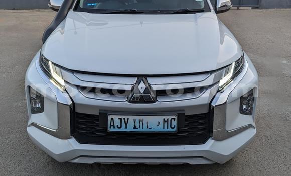Nunua Mpya Mitsubishi Triton Nyeupe Gari ndani ya Maputo nchini Maputo Nunua Mpya Mitsubishi Triton Nyeupe Gari ndani ya Maputo nchini Maputo
