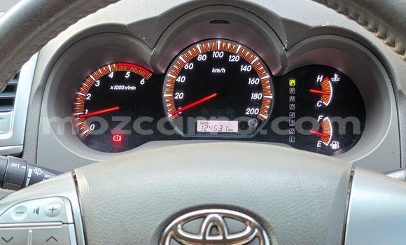 Nunua Ilio tumika Toyota Hilux Nyeupe Gari ndani ya Maputo nchini Maputo Nunua Ilio tumika Toyota Hilux Nyeupe Gari ndani ya Maputo nchini Maputo