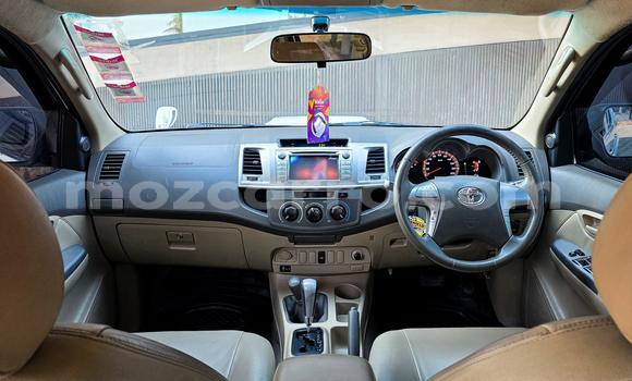 Nunua Ilio tumika Toyota Hilux Nyeupe Gari ndani ya Maputo nchini Maputo Nunua Ilio tumika Toyota Hilux Nyeupe Gari ndani ya Maputo nchini Maputo