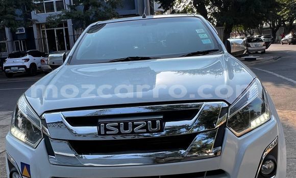 Nunua Ilio tumika Isuzu D-MAX Nyeupe Gari ndani ya Maputo nchini Maputo Nunua Ilio tumika Isuzu D-MAX Nyeupe Gari ndani ya Maputo nchini Maputo