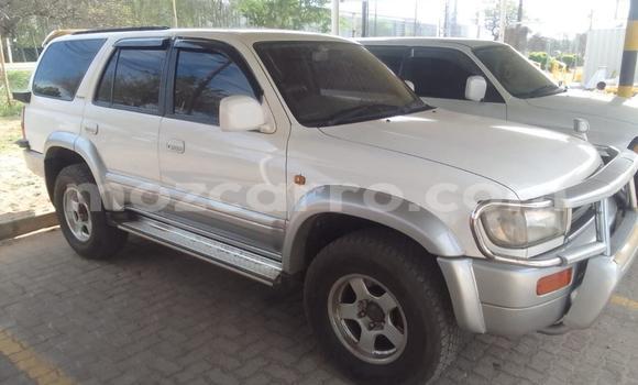 Tenga Tsaru Toyota Hilux Surf Chena Mota in Maputo in Maputo Tenga Tsaru Toyota Hilux Surf Chena Mota in Maputo in Maputo