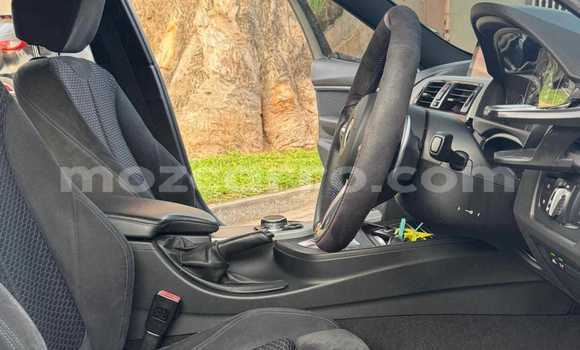 Nunua Mpya BMW 3200 Nyeusi Gari ndani ya Maputo nchini Maputo Nunua Mpya BMW 3200 Nyeusi Gari ndani ya Maputo nchini Maputo