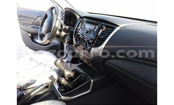 Tenga Imported Mitsubishi L200 Chena Mota in Import - Dubai in Cabo Delgado Tenga Imported Mitsubishi L200 Chena Mota in Import - Dubai in Cabo Delgado