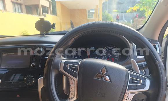 Comprar Usado Mitsubishi Triton Branco Carro em Maputo em Maputo Comprar Usado Mitsubishi Triton Branco Carro em Maputo em Maputo