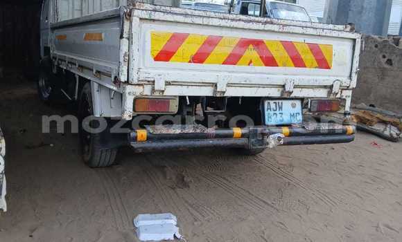 Nunua Ilio tumika Toyota Dyna Nyeupe Gari ndani ya Maputo nchini Maputo Nunua Ilio tumika Toyota Dyna Nyeupe Gari ndani ya Maputo nchini Maputo
